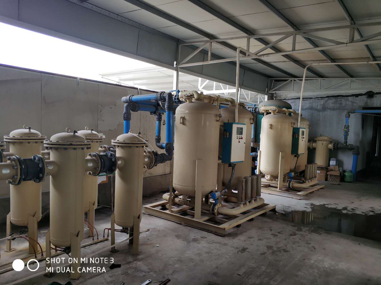 氣體壓縮機(jī)螺桿式空壓機(jī)